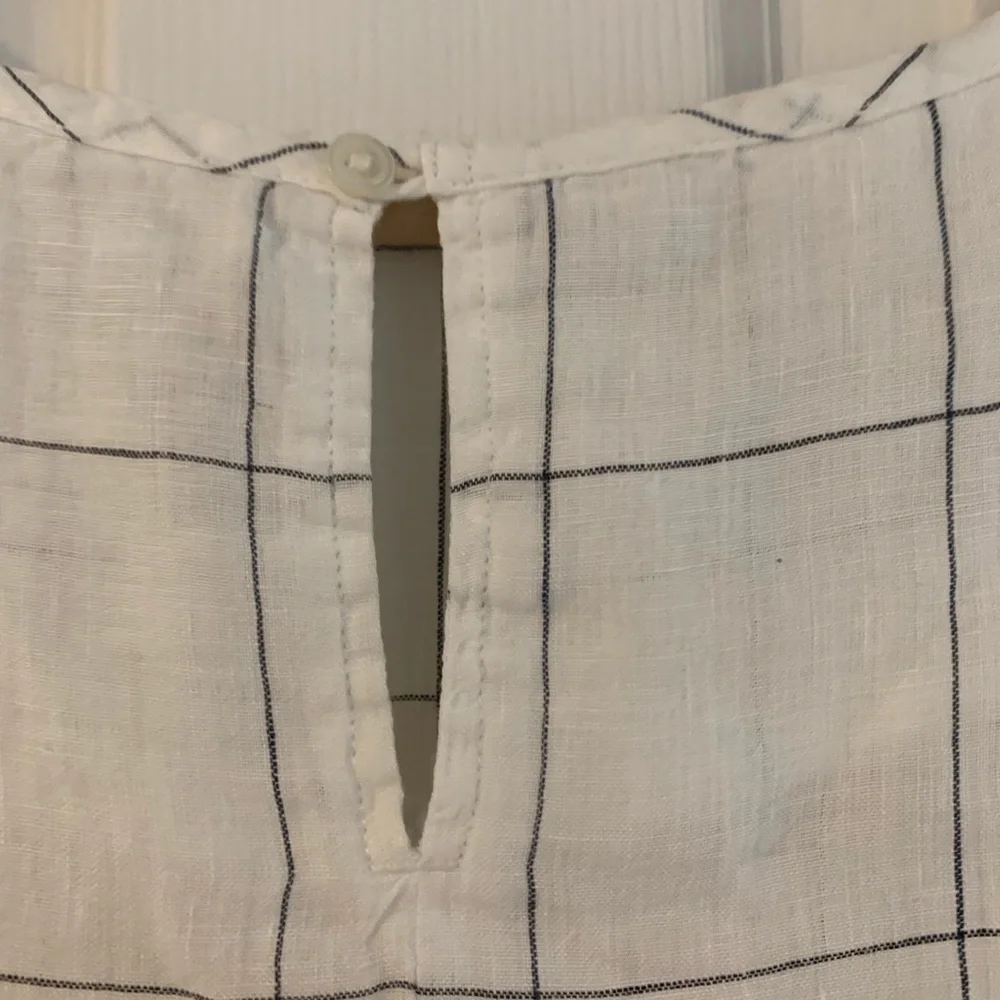 Boxy Plaid Linen Top - Picture 4 of 5